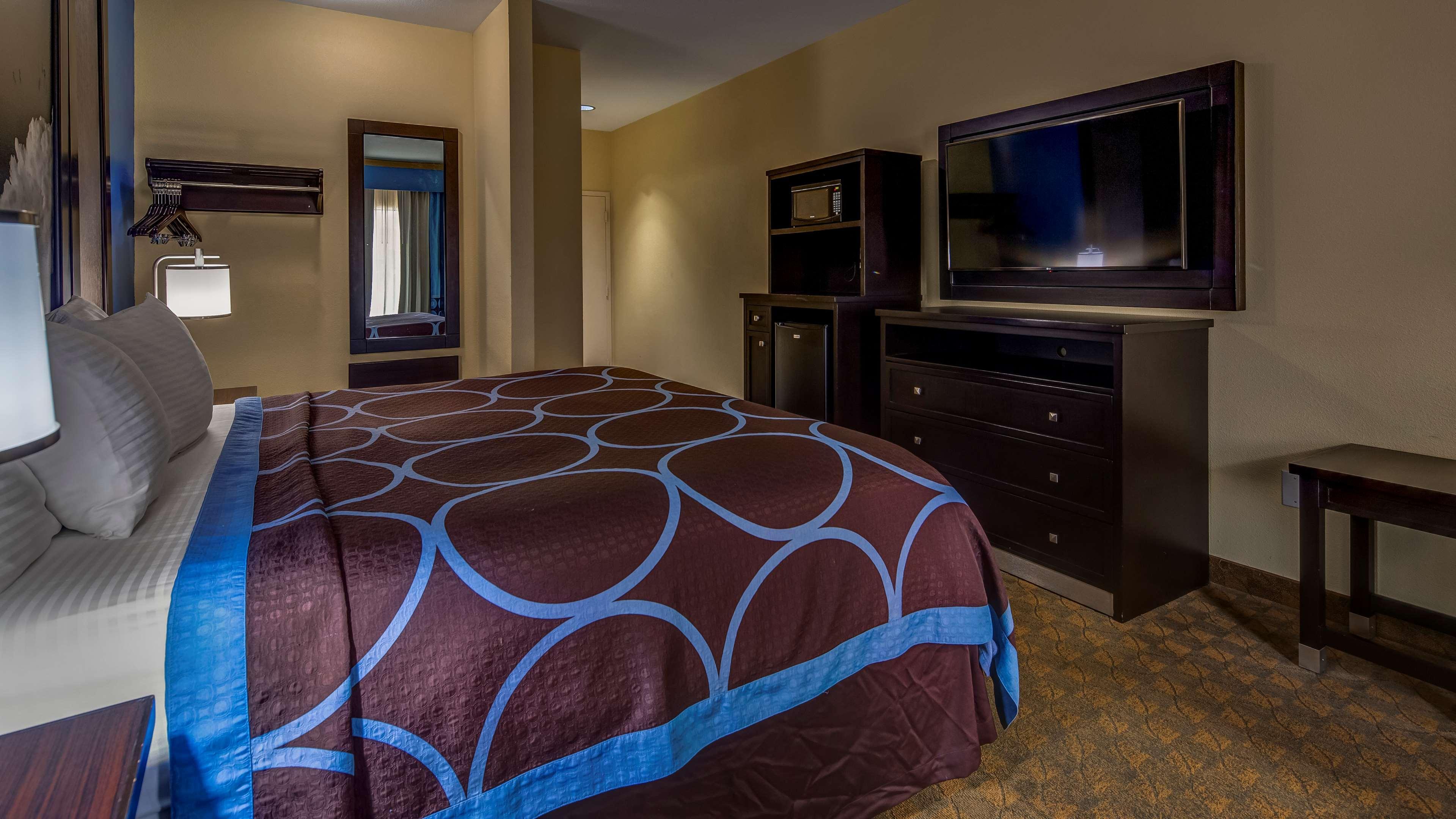 ชัวร์สเตย์ พลัส โฮเต็ล บาย เบสต์เวสเทิร์น แอลวิน Hotel อัลวิน ภายนอก รูปภาพ