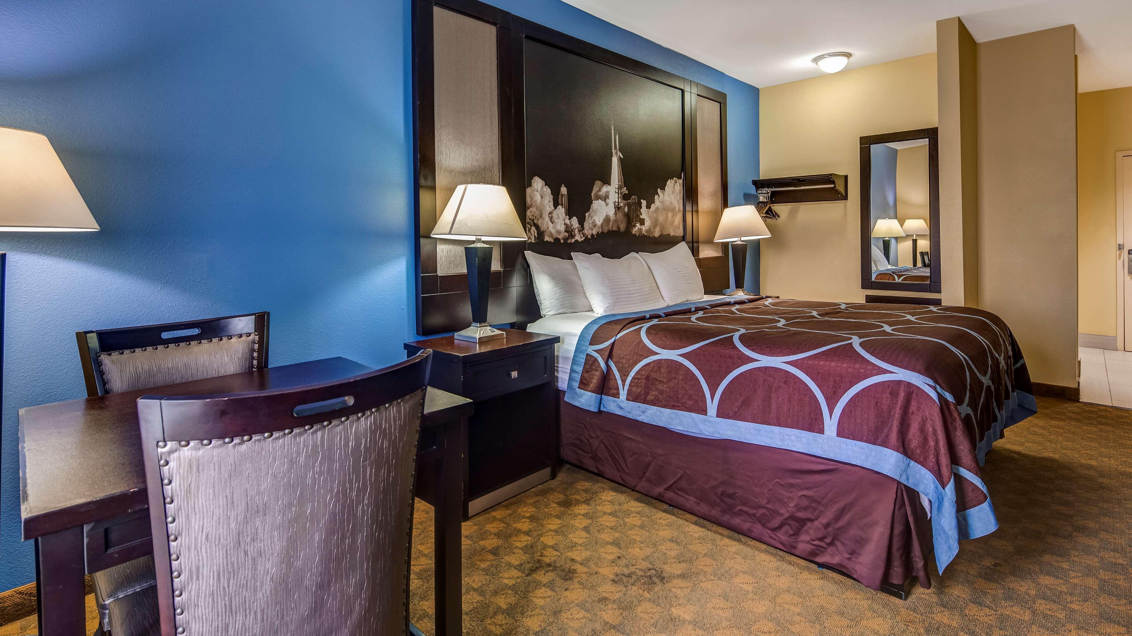 ชัวร์สเตย์ พลัส โฮเต็ล บาย เบสต์เวสเทิร์น แอลวิน Hotel อัลวิน ภายนอก รูปภาพ