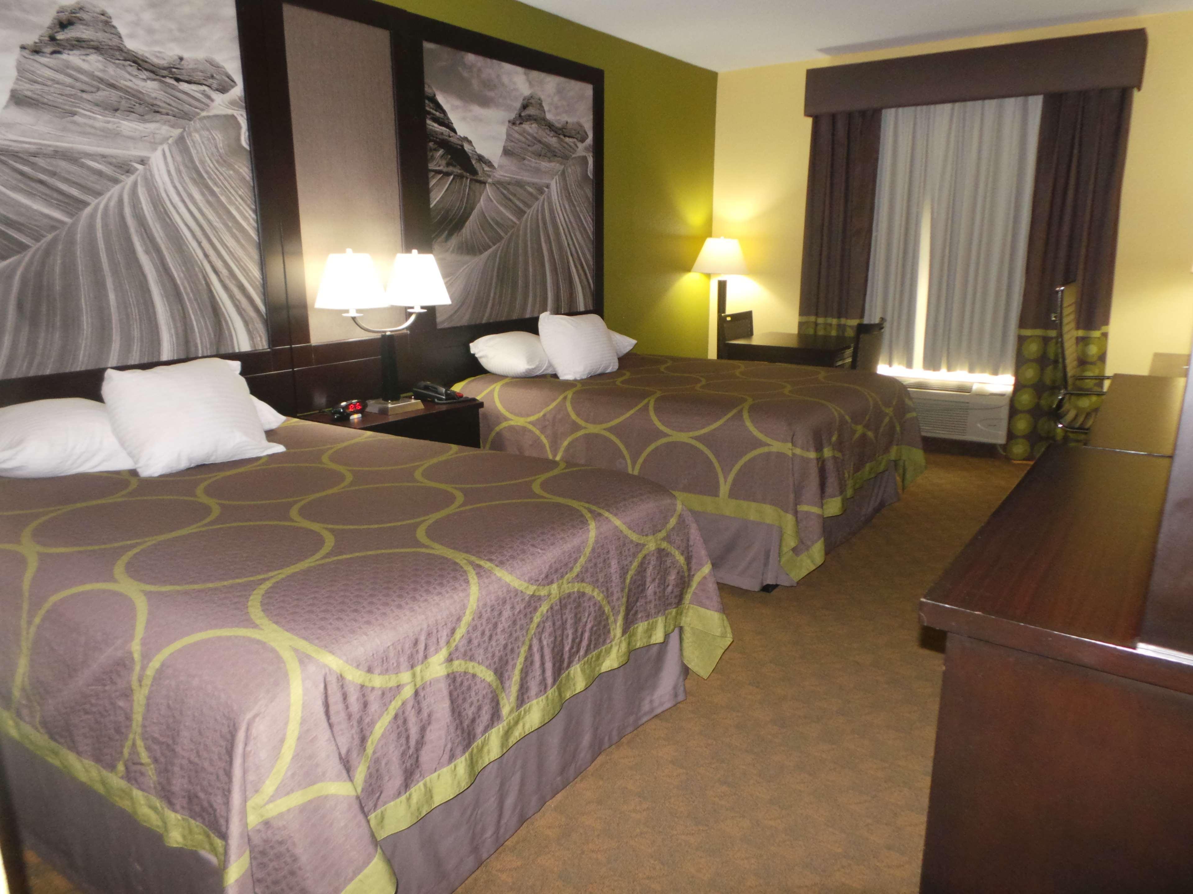 ชัวร์สเตย์ พลัส โฮเต็ล บาย เบสต์เวสเทิร์น แอลวิน Hotel อัลวิน ภายนอก รูปภาพ